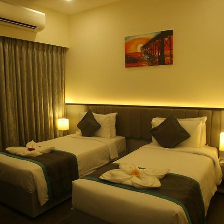 PARK IRIS HOTELS, Bharathi Nagar Vijayawada Bagian luar foto