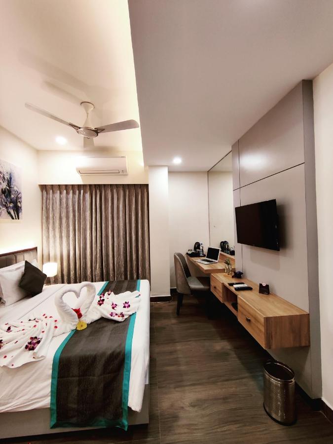 PARK IRIS HOTELS, Bharathi Nagar Vijayawada Bagian luar foto